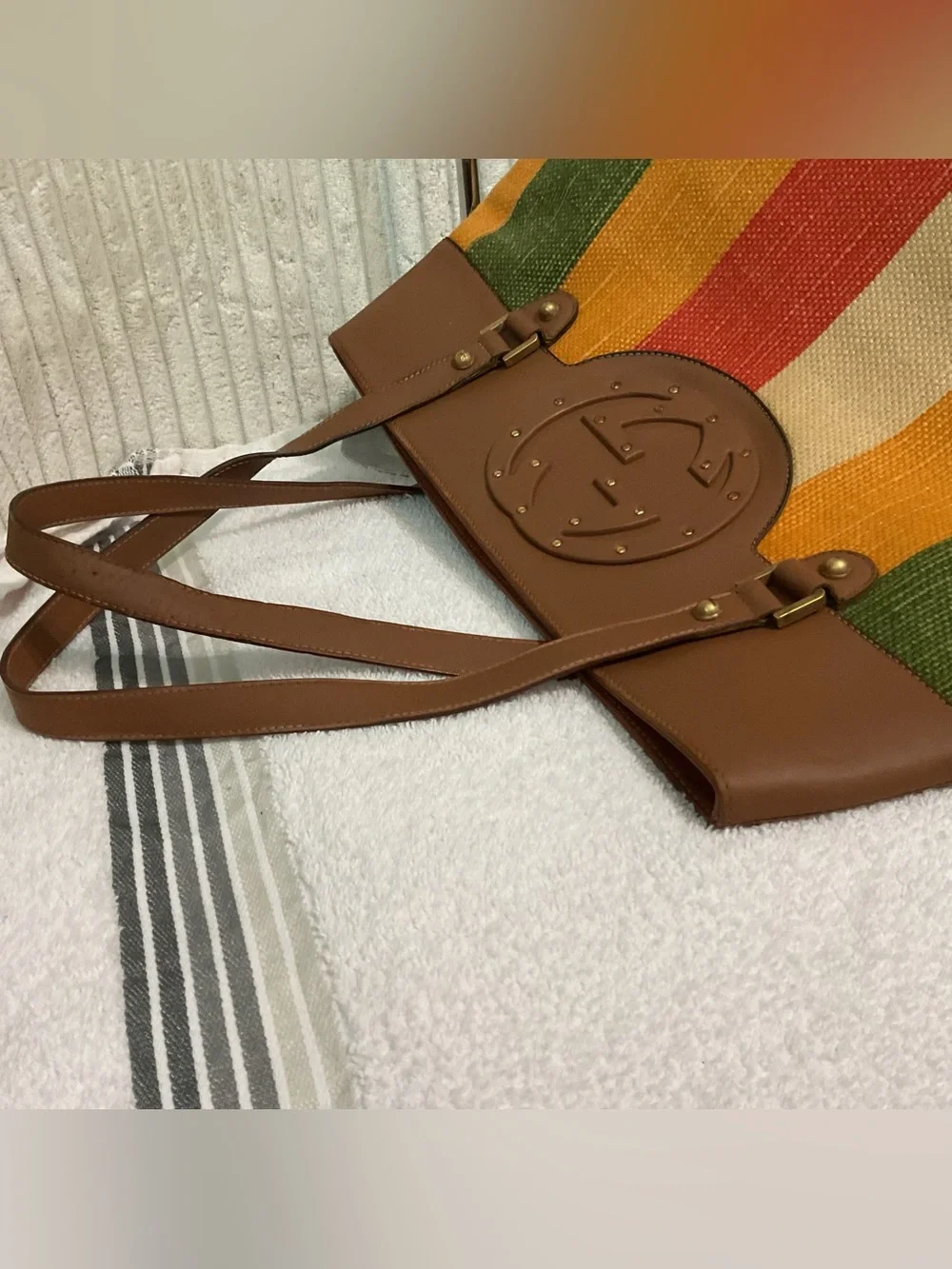 Gucci Bags - Picture 7 of 15